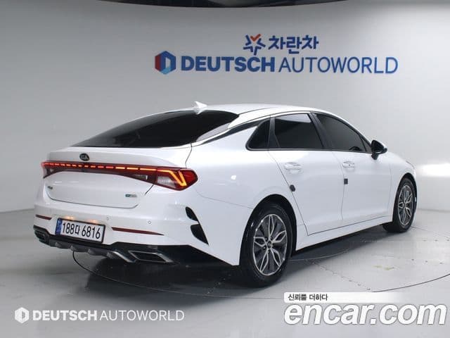 Kia K5 2021 — Şəkil 1/20