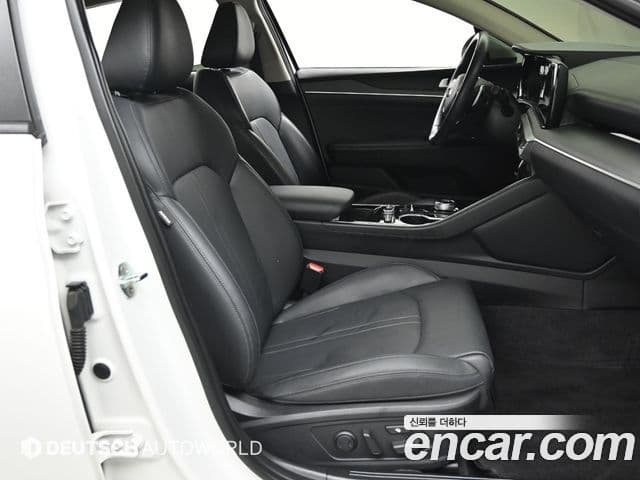 Kia K5 2021 — Şəkil 9/20