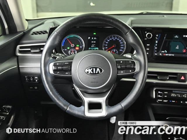 Kia K5 2021 — Şəkil 13/20