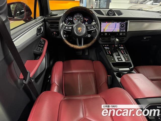 Porsche Macan 2023 — ფოტო 9/20