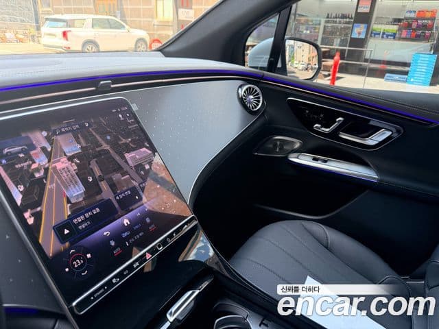 Mercedes-Benz EQE SUV 2024 — Photo 4/16
