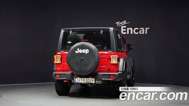 Jeep Wrangler 2021 — ფოტო 4/20