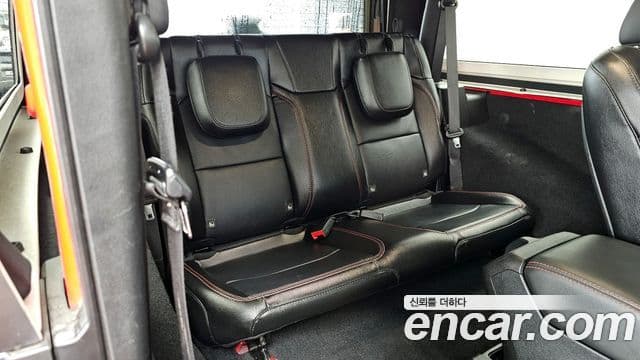 Jeep Wrangler 2021 — ფოტო 12/20