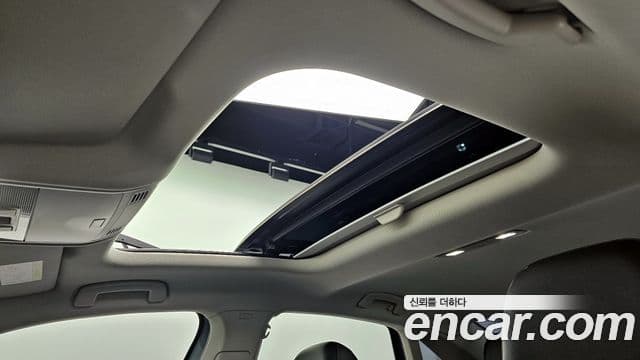 Volkswagen Jetta 2021 — ფოტო 17/20