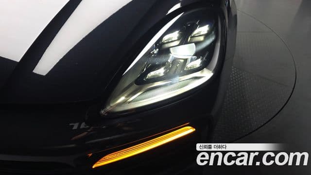 Porsche Cayenne 2020 — Photo 41/41