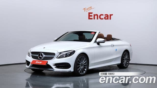 Mercedes-Benz C-Class 2018 — ფოტო 1/20