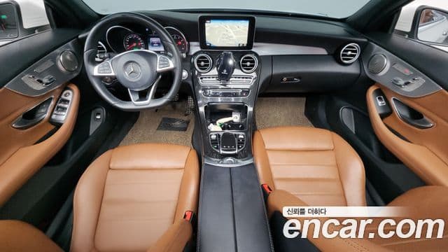 Mercedes-Benz C-Class 2018 — ფოტო 7/20