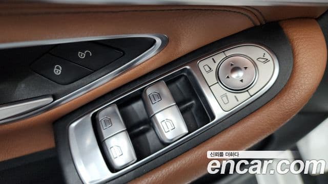 Mercedes-Benz C-Class 2018 — ფოტო 12/20
