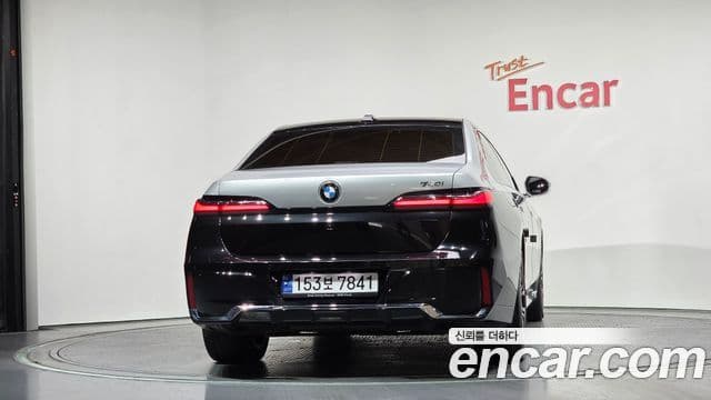 BMW 7 Series 2023 — Şəkil 4/20