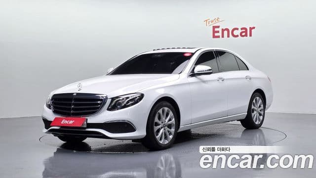 Mercedes-Benz E-Class 2019 — Şəkil 20/20