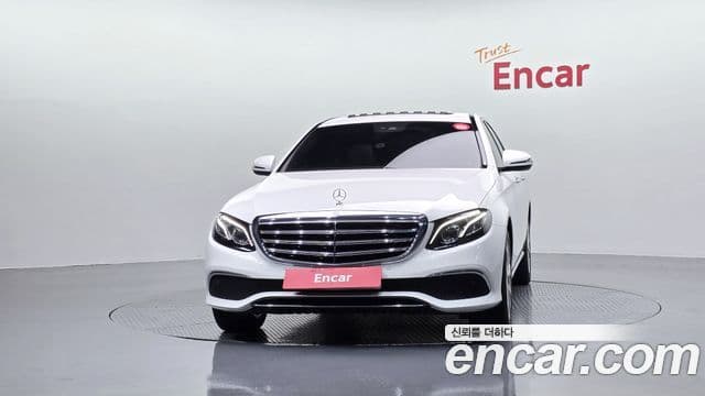 Mercedes-Benz E-Class 2019 — Şəkil 2/20