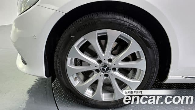 Mercedes-Benz E-Class 2019 — Şəkil 4/20