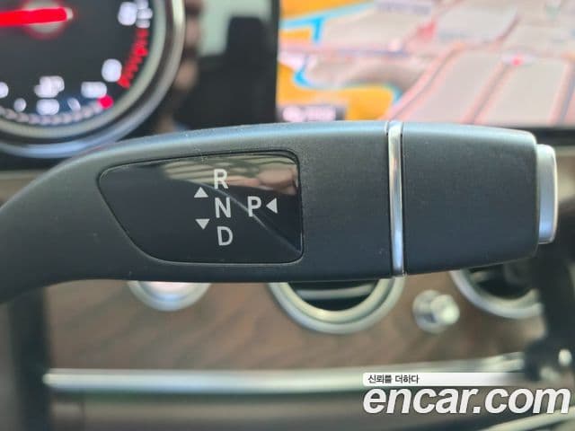 Mercedes-Benz E-Class 2019 — Şəkil 8/20