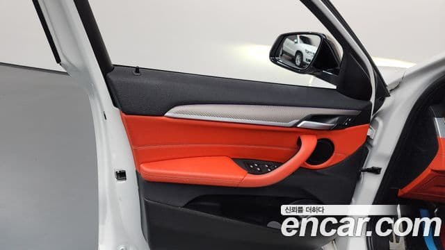 BMW X2 2022 — ფოტო 14/31