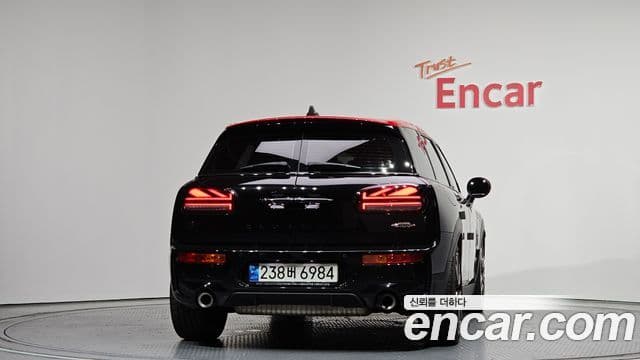 Mini Cooper S Clubman 2021 — ფოტო 4/20