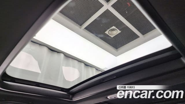 Mini Cooper S Clubman 2021 — ფოტო 18/20