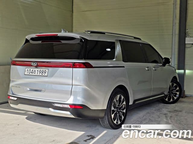 Kia Carnival 2021 — Фото 3/20