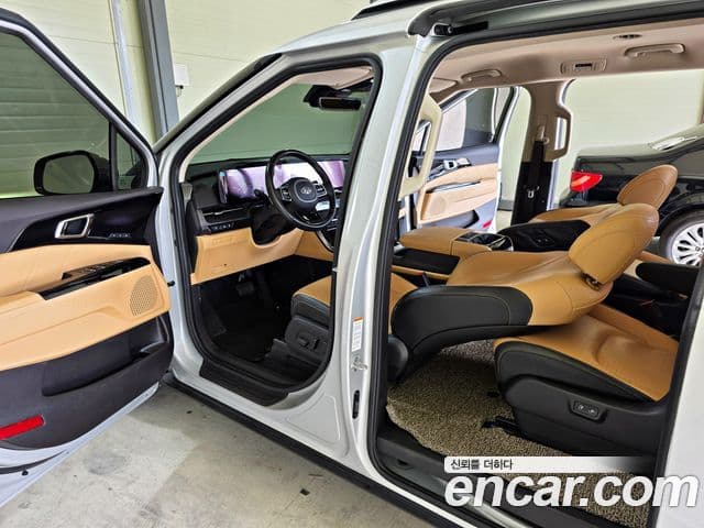 Kia Carnival 2021 — Фото 6/20