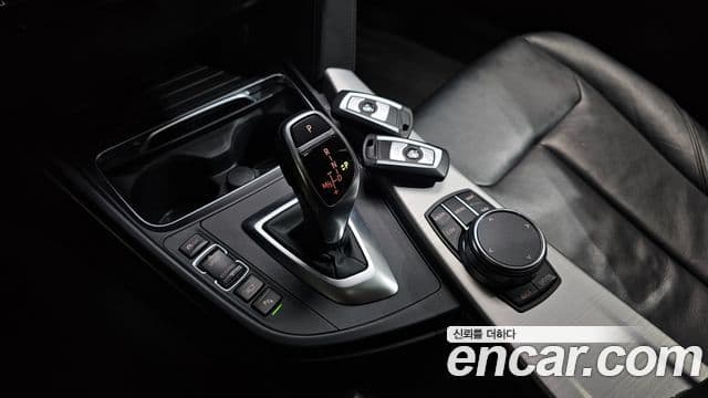 BMW 4 Series 2018 — Şəkil 9/20