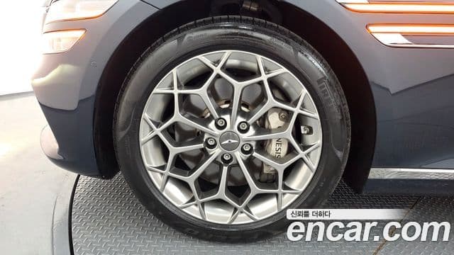 Genesis Electrified G80 2023 — фото 5 из 20