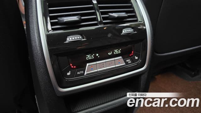 BMW X5 2022 — ფოტო 18/20