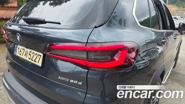 BMW X5 2022 — Photo 19/31
