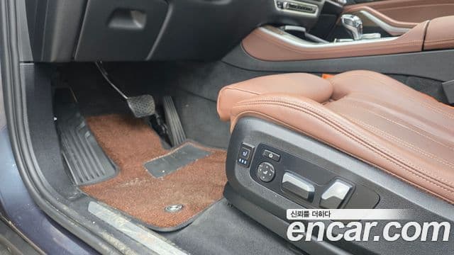 BMW X5 2022 — Photo 26/31