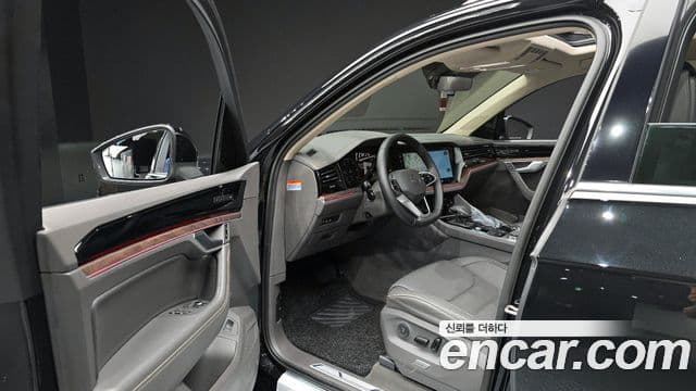 Volkswagen Touareg 2023 — Şəkil 10/20