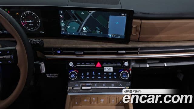 Hyundai Santa Fe 2025 — Фото 14/20