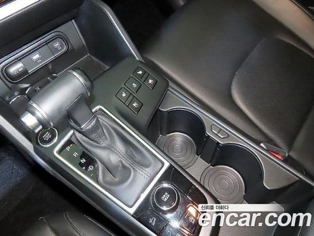 Kia Sportage 2021 — Фото 12/19