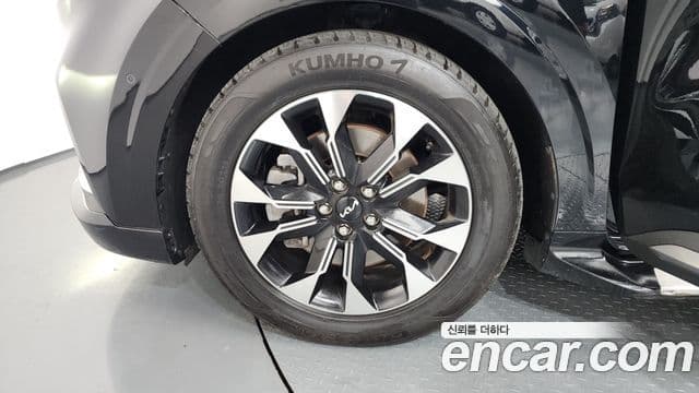 Kia Carnival 2023 — ფოტო 4/20