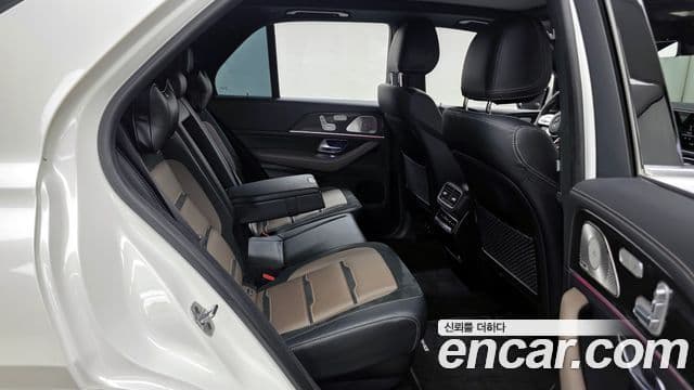 Mercedes-Benz GLE-Class 2021 — ფოტო 11/20