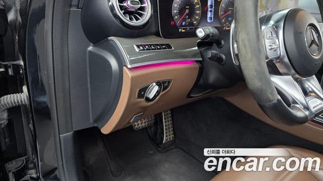 Mercedes-Benz E-Class 2019 — Photo 29/36