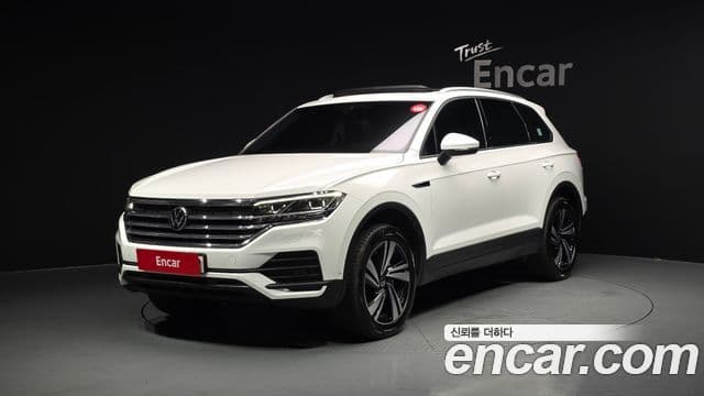 Volkswagen Touareg 2022 — Фото 1/20