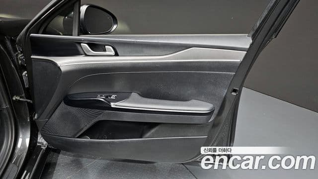 Kia K5 2020 — Photo 28/30