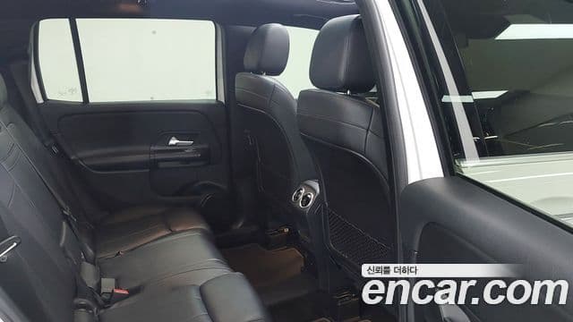 Mercedes-Benz GLB-Class 2021 — ფოტო 1/20