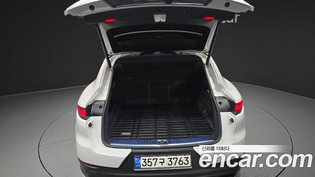 Porsche Cayenne 2020 — ფოტო 20/20
