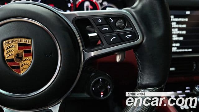 Porsche Cayenne 2020 — Photo 10/35