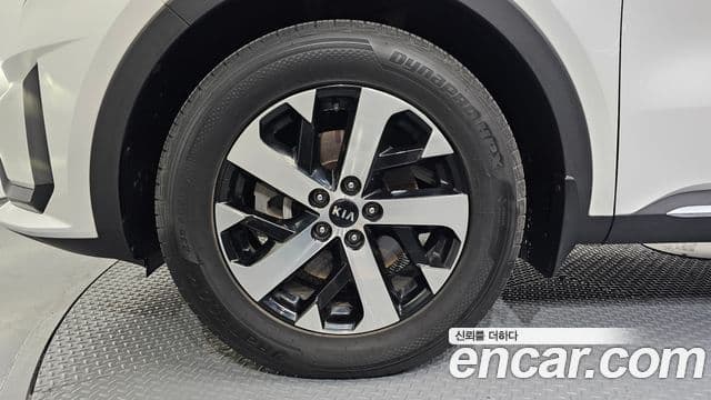 Kia Sorento 2020 — ფოტო 5/20