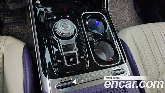 Kia Carnival 2023 — Şəkil 9/20