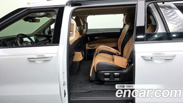 Kia Carnival 2022 — Şəkil 11/20