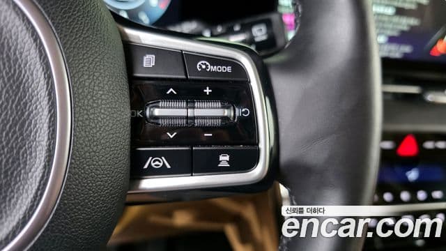 Kia Carnival 2022 — Şəkil 18/20