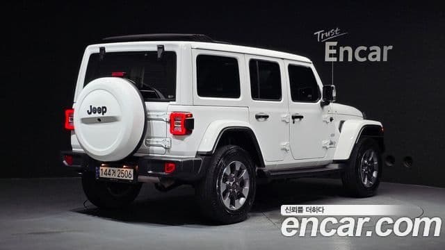 Jeep Wrangler 2023 — Фото 1/20