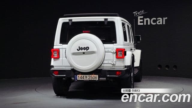 Jeep Wrangler 2023 — Фото 3/20