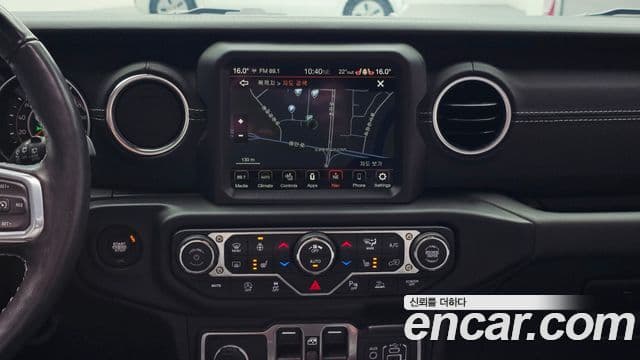 Jeep Wrangler 2023 — Фото 13/20