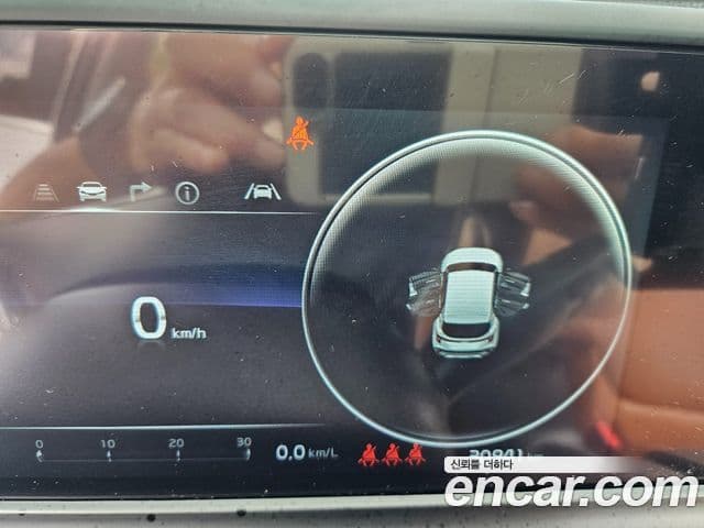 Kia Seltos 2023 — ფოტო 6/20