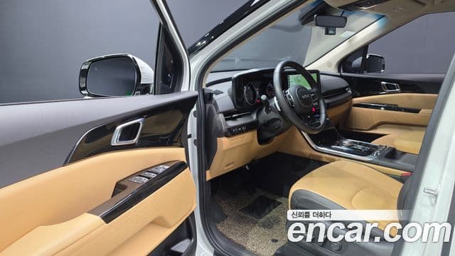 Kia Carnival 2023 — Фото 10/20