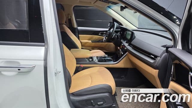 Kia Carnival 2023 — Фото 11/20