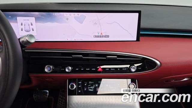 Genesis GV70 2025 — ფოტო 15/20