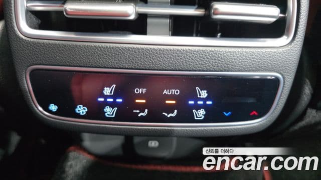 Genesis GV70 2025 — ფოტო 19/20